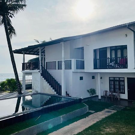 Rainbow Surf Beach Hotel Koggala Bagian luar foto