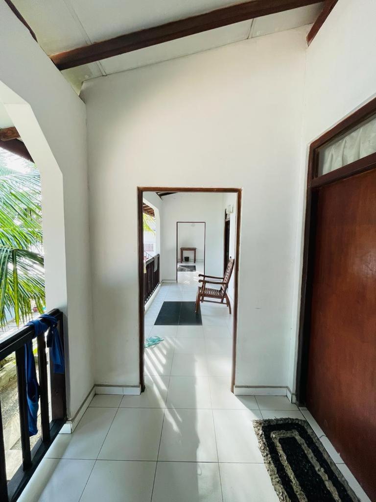Rainbow Surf Beach Hotel Koggala Bagian luar foto